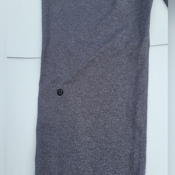 Lululemon athletica On the fly pant size 12. - Picture 8 of 13